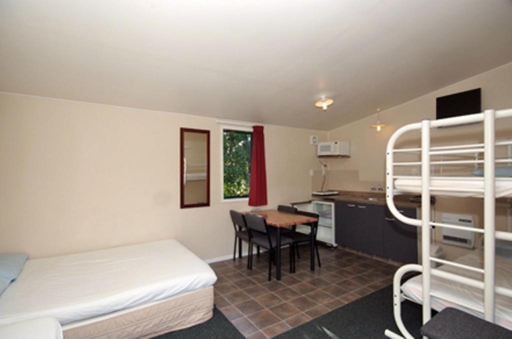 Omokoroa Kiwi Holiday Park 타우랑가 객실 사진