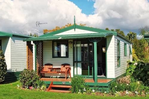 Omokoroa Kiwi Holiday Park 타우랑가 외부 사진